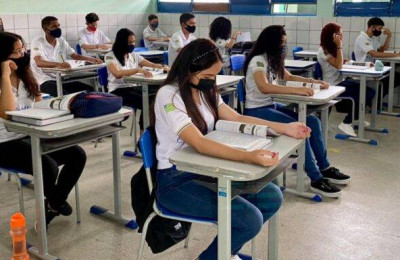 Piauí já registrou 700 casos de Covid-19 entre alunos, professores e funcionários